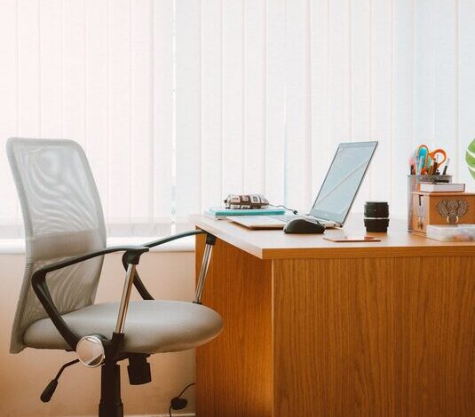 How to Create a Productive Home Workspace for Focus and Comfort