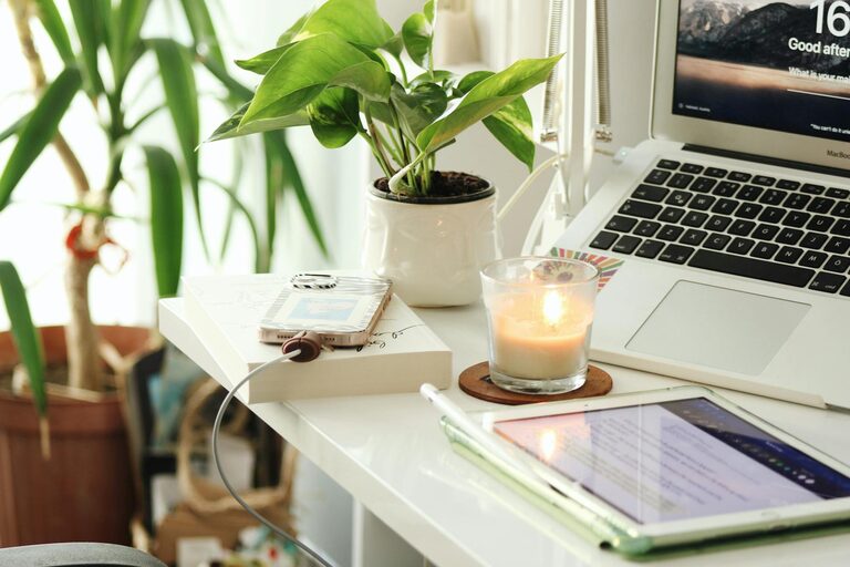 Tips for Creating a Cozy and Functional Home Workspace